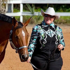 Meet your Posher, Clarissa